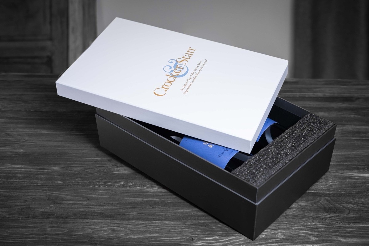 2-Bottle Logo Box w/ Shipping Sleeve 1