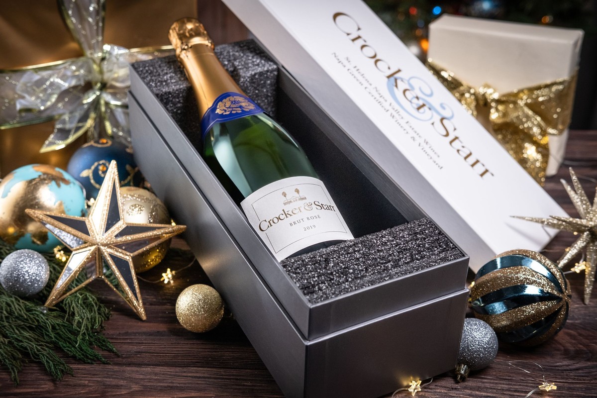 2019 Brut Rose in a Logo Box