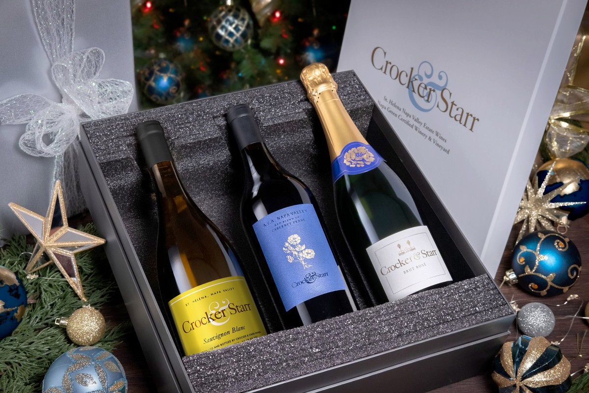 Cabernet Franc, Estate Sauvignon Blanc and Sparkling Rose in a Logo Box